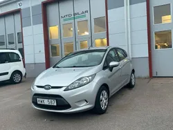 Grå Begagnad 2008 Ford Fiesta Trend Halvkombi | 44 900 kr (Marknadspris)