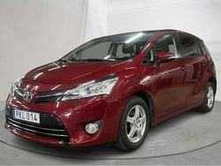 Röd Begagnad 2017 Toyota Verso Edition Minibuss | 129 000 kr (Superpris)