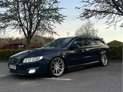 Blå Begagnad 2015 Volvo V70 Summum Kombi | 155 000 kr (Lite dyr)