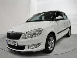 Vit Begagnad 2013 Skoda Fabia | 55 000 kr