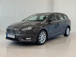 Grå Begagnad 2016 Ford Focus Titanium Kombi | 94 900 kr (Marknadspris)