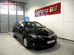 Svart (svart met ) Begagnad 2016 Toyota Auris Touring Sports Comfort Kombi | 179 900 kr (Marknadspris)