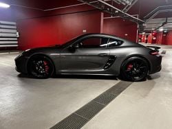 Grå Begagnad 2019 Porsche 718 Cayman Sport Sportkupé | 765 000 kr