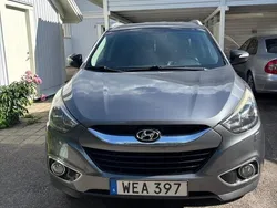Grå Begagnad 2014 Hyundai ix35 Premium SUV | 99 500 kr (Marknadspris)