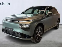 Grön Begagnad 2024 XPENG G9 AWD Performance SUV | 849 000 kr (Marknadspris)