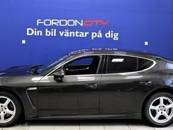 Grå Begagnad 2009 Porsche Panamera 4S Chrono Sedan | 299 800 kr