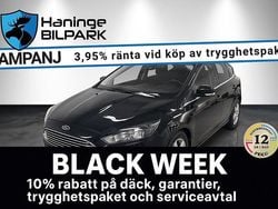 Svart Begagnad 2015 Ford Focus Titanium Halvkombi | 99 995 kr (Marknadspris)