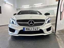 Vit Begagnad 2014 Mercedes CLA250 AMG Sedan | 219 500 kr (Lite dyr)