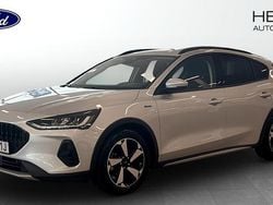 Begagnad 2023 Ford Focus Active Halvkombi | 209 900 kr (Marknadspris)
