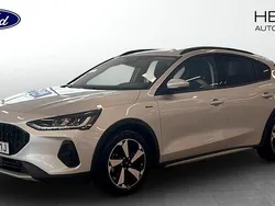 Begagnad 2023 Ford Focus Active Halvkombi | 209 900 kr (Marknadspris)