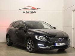 Svart Begagnad 2014 Volvo V60 Ocean Race Kombi | 127 900 kr (Marknadspris)