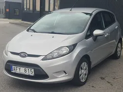 Grå Begagnad 2012 Ford Fiesta Trend Halvkombi | 48 900 kr (Dyr)
