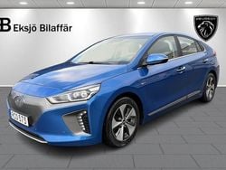 Mörkblå Begagnad 2017 Hyundai Ioniq Premium Halvkombi | 99 500 kr (Bra pris)