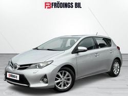 Silver Begagnad 2013 Toyota Auris Multidrive S Halvkombi | 114 900 kr (Marknadspris)