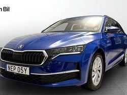 Blå (energy blue) Begagnad 2025 Skoda Octavia Selection Kombi | 299 900 kr (Bra pris)