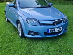 Blå Begagnad 2005 Opel Tigra Cab | 39 000 kr (Marknadspris)