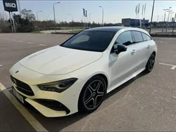 Vit Begagnad 2024 Mercedes CLA200 Shooting Brake AMG Kombi | 375 000 kr (Bra pris)
