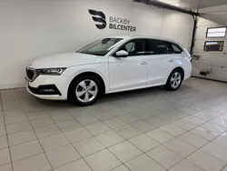 Vit Begagnad 2021 Skoda Octavia G-TEC Ambition Kombi | 149 800 kr (Marknadspris)