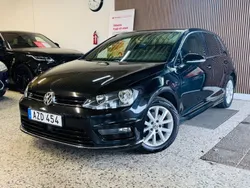 Svart Begagnad 2015 VW Golf VII R-line Halvkombi | 124 900 kr (Dyr)