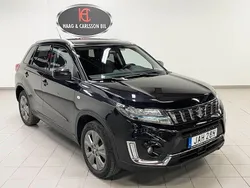 Svart Begagnad 2023 Suzuki Vitara SUV | 259 000 kr (Marknadspris)