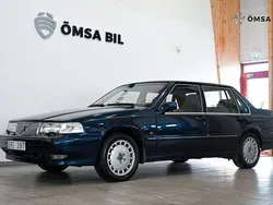 Mörkblå Begagnad 1996 Volvo 960 Sedan | 109 800 kr