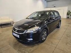Svart (svart metallic) Begagnad 2011 Kia Ceed Halvkombi | 59 900 kr (Marknadspris)