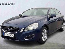 Blå Begagnad 2013 Volvo S60 Sedan | 149 900 kr