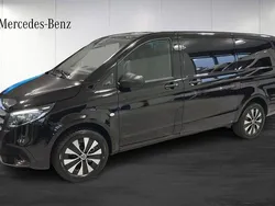 Svart (black) Ny 2025 Mercedes Vito Minibuss | 729 875 kr