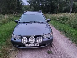 Grå Begagnad 2004 Volvo V40 Kombi | 15 000 kr (Lite dyr)