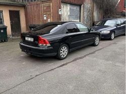 Svart Begagnad 2003 Volvo S60 Sedan | 28 000 kr (Lite dyr)