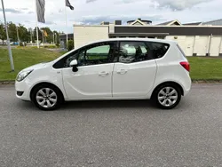 Vit Begagnad 2017 Opel Meriva Enjoy Minibuss | 74 900 kr