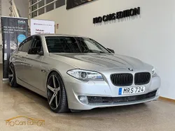 Ljusgrå (grå) Begagnad 2012 BMW 520 Sedan | 119 900 kr (Marknadspris)