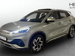 Grön (green) Begagnad 2023 BYD Atto 3 Design SUV | 309 900 kr (Marknadspris)