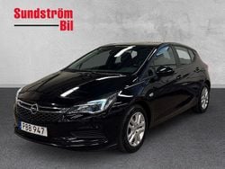 Svart Begagnad 2016 Opel Astra Enjoy Halvkombi | 99 900 kr (Marknadspris)