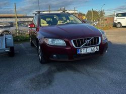 Röd Begagnad 2007 Volvo V70 Momentum Kombi | 39 000 kr (Bra pris)