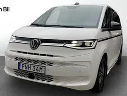 Vit Begagnad 2023 VW T7 Style Van | 599 900 kr