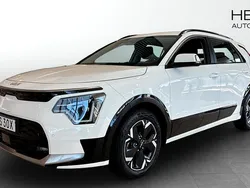 Vit (white) Begagnad 2022 Kia e-Niro 2 SUV | 309 000 kr (Lite dyr)