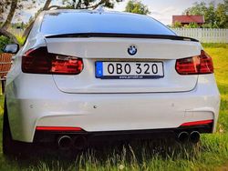 Vit Begagnad 2012 BMW 320 Sport Line Sedan | 153 000 kr (Dyr)