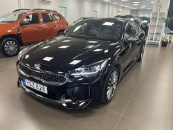 Svart Begagnad 2017 Kia Stinger GT-Line Halvkombi | 249 000 kr (Marknadspris)