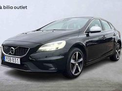 Svart Begagnad 2019 Volvo V40 Halvkombi | 219 900 kr (Dyr)