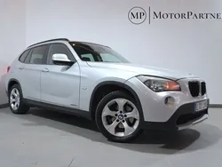 Ljusgrå Begagnad 2011 BMW X1 SUV | 94 900 kr (Marknadspris)