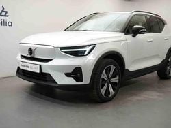 Vit Begagnad 2023 Volvo XC40 Single Motor SUV | 379 900 kr