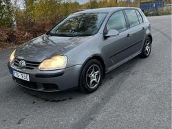 Grå Begagnad 2006 VW Golf V Trendline Halvkombi | 16 500 kr (Bra pris)