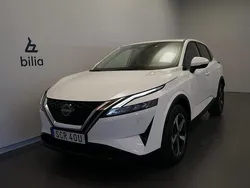 Vit Begagnad 2023 Nissan Qashqai N-Connecta SUV | 289 500 kr (Marknadspris)