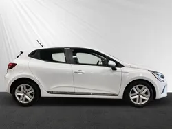 Vit Begagnad 2022 Renault Clio V Zen Halvkombi | 159 900 kr (Marknadspris)