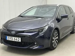 Mörkblå Begagnad 2022 Toyota Corolla | 219 000 kr