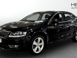 Svart (black) Begagnad 2016 Skoda Octavia Style Kombi | 134 900 kr (Superpris)