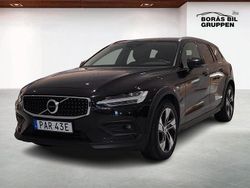 Svart Begagnad 2022 Volvo V60 CC Kombi | 269 000 kr (Bra pris)