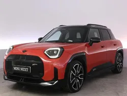 Röd Begagnad 2024 Mini Aceman SUV | 489 900 kr