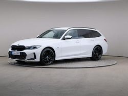 Vit Begagnad 2022 BMW 330e M Sport Kombi | 329 000 kr (Marknadspris)